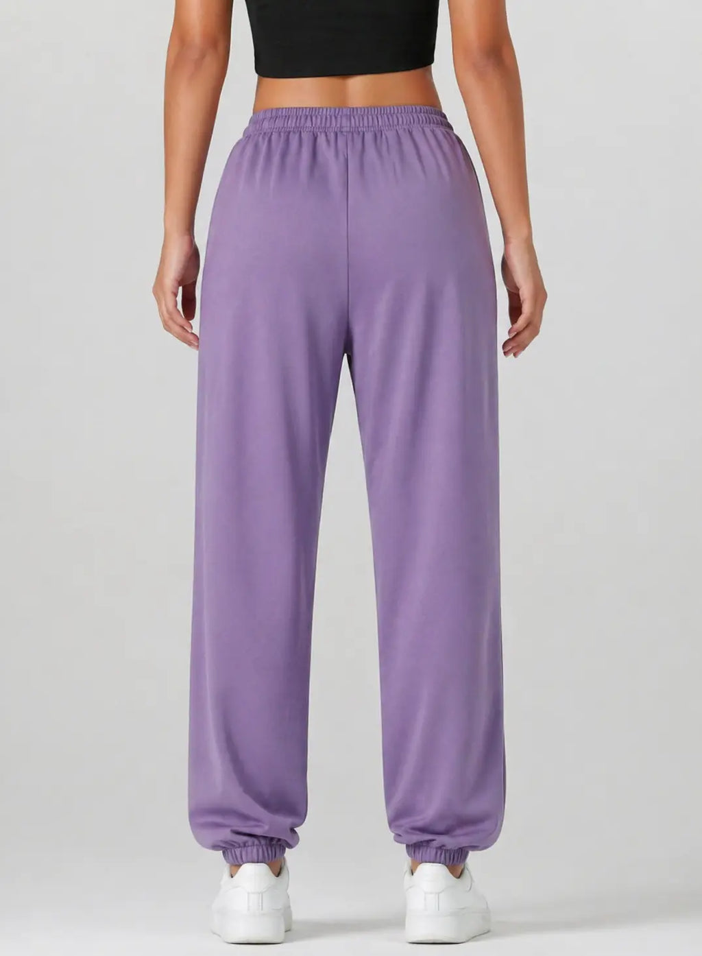 Seitenansicht Damen Jogginghose bequem und modern
