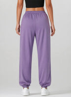 Seitenansicht Damen Jogginghose bequem und modern